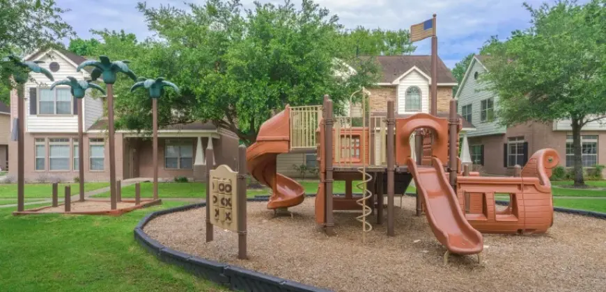 Waterside Court Homes