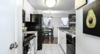 Woodway Garden Townhomes