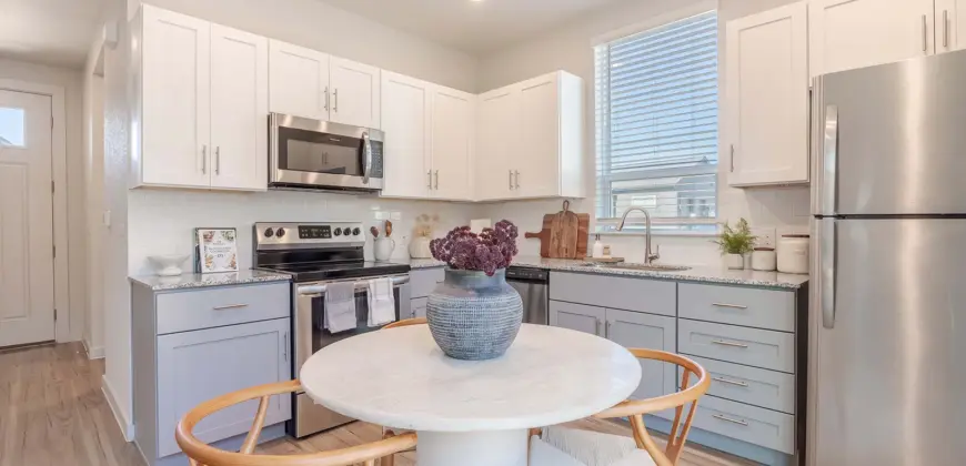 YardHomes Meadow Lake