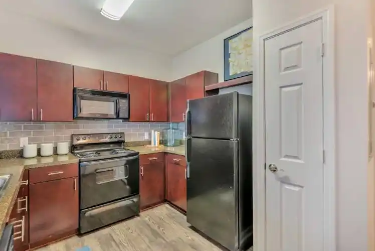 Rental by Apartment Wolf | 5 Oaks | 18203 Westfield Place Dr, Houston, TX 77090 | apartmentwolf.com