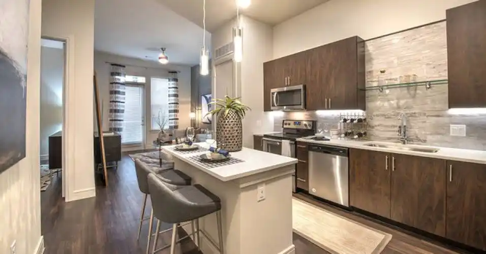 Rental by Apartment Wolf | Windsor Turtle Creek | 3663 Cedar Springs Rd, Dallas, TX 75219 | apartmentwolf.com