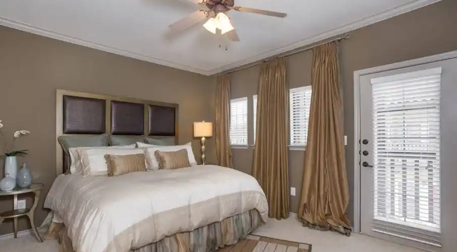 Rental by Apartment Wolf | Estancia Townhomes | 5515 Estancia Cir, Dallas, TX 75248 | apartmentwolf.com