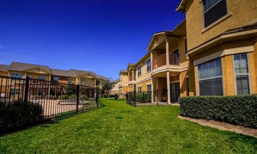 Rental by Apartment Wolf | Oxford at Estonia | 8200-8205 Micron Dr, San Antonio, TX 78251 | apartmentwolf.com