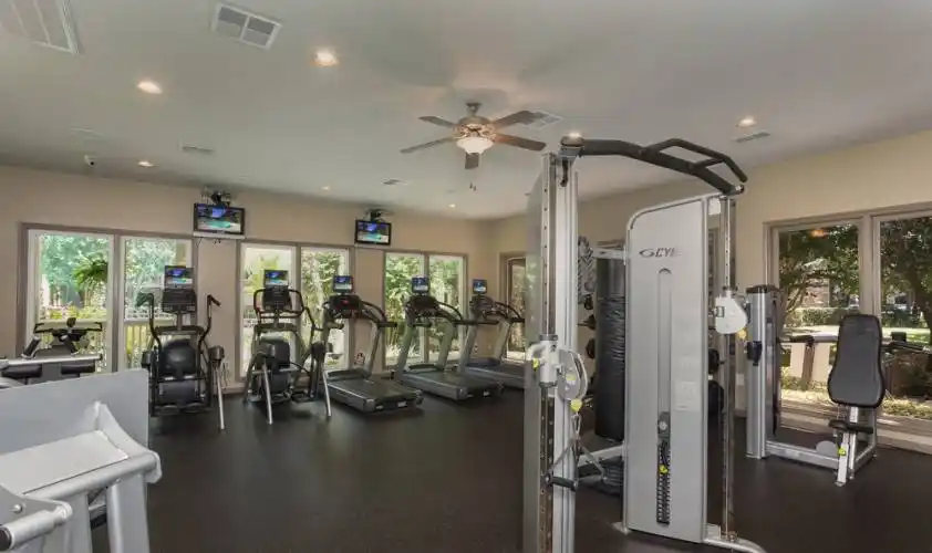 Rental by Apartment Wolf | Creekstone | 10440 Deerwood Rd, Houston, TX 77042 | apartmentwolf.com