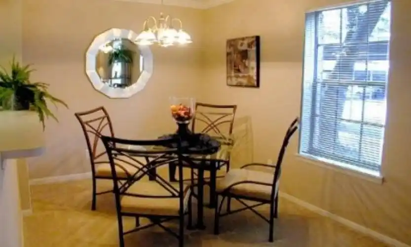 Rental by Apartment Wolf | Sendera At Greenway | 3400 Edloe St, Houston, TX 77027 | apartmentwolf.com