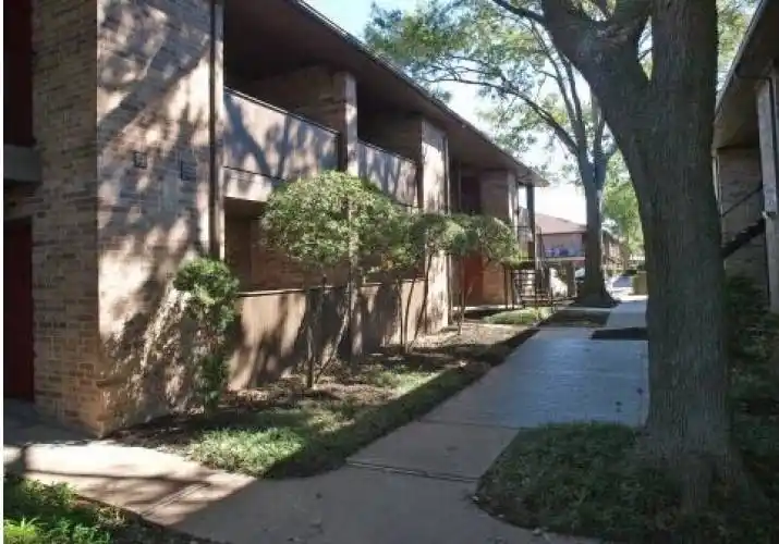 Rental by Apartment Wolf | 3 Corners North | 10010 Kempwood Dr, Houston, TX 77080 | apartmentwolf.com