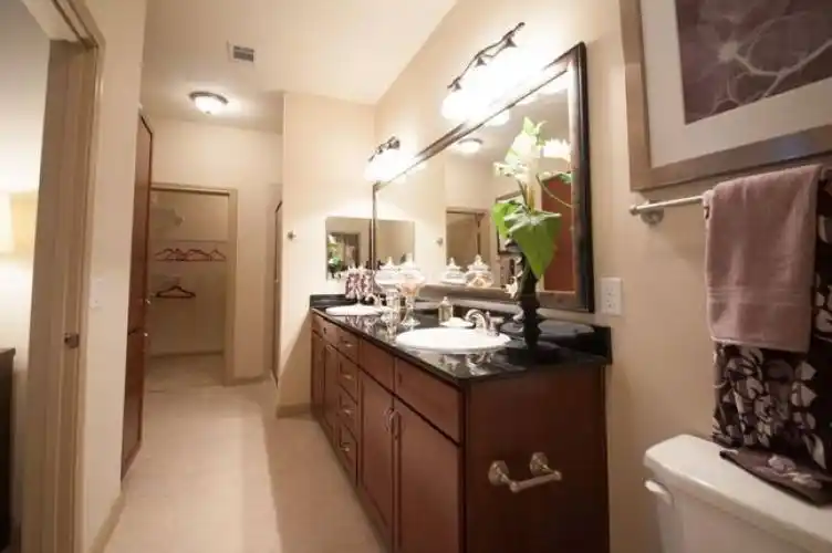 Rental by Apartment Wolf | The Fairmont on San Felipe | 6363 San Felipe St, Houston, TX 77057 | apartmentwolf.com