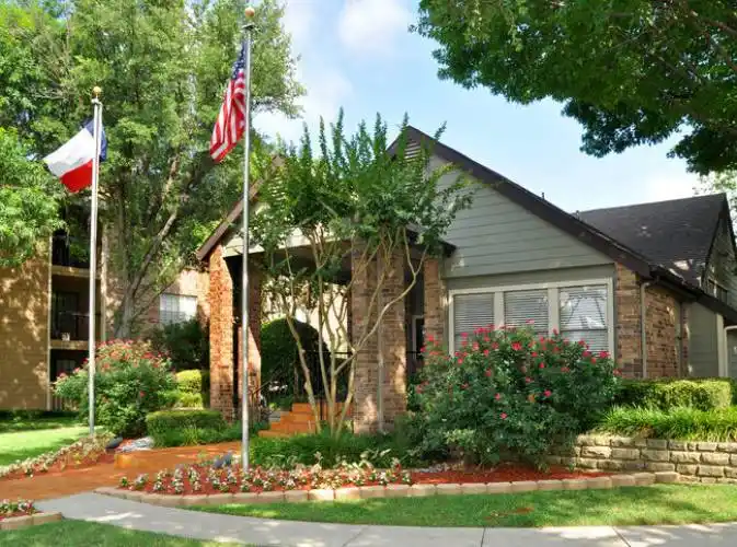 Rental by Apartment Wolf | Hilton Head | 11440-11650 McCree Rd, Dallas, TX 75238 | apartmentwolf.com