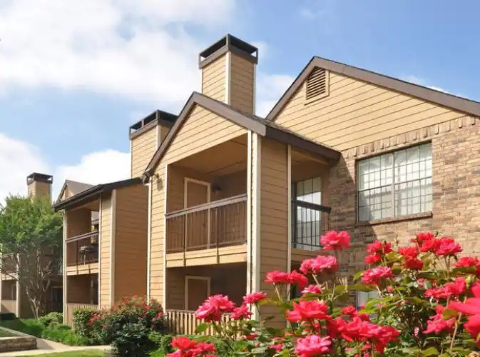 Rental by Apartment Wolf | Hilton Head | 11440-11650 McCree Rd, Dallas, TX 75238 | apartmentwolf.com