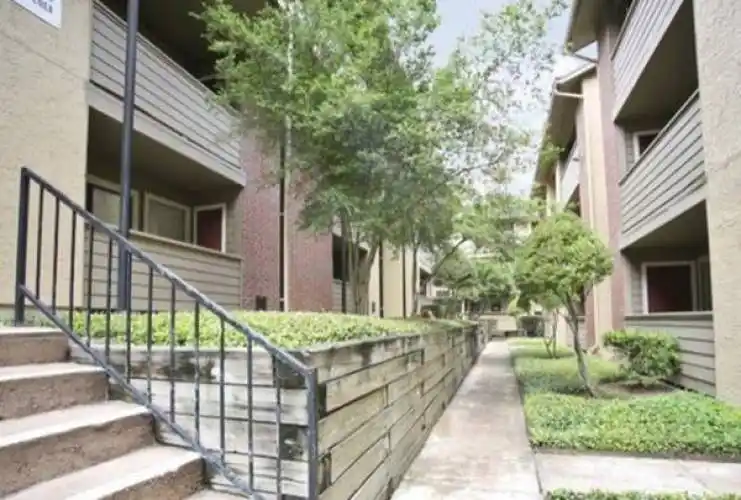 Rental by Apartment Wolf | Fountains of Jupiter | 12993 Jupiter Rd, Dallas, TX 75238 | apartmentwolf.com