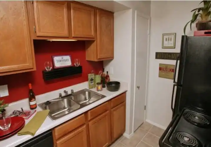 Rental by Apartment Wolf | The Village Lakes | 8610 Southwestern Blvd, Dallas, TX 75206 | apartmentwolf.com