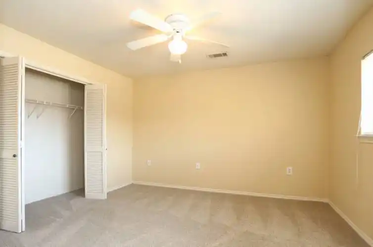 Rental by Apartment Wolf | Ironwood Crossing | 2600 Western Center Blvd, Fort Worth, TX 76131 | apartmentwolf.com