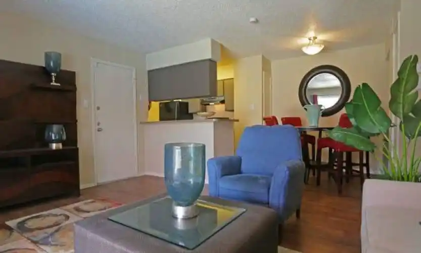 Rental by Apartment Wolf | Diamond Ridge | 5235 Glen Ridge Dr, San Antonio, TX 78229 | apartmentwolf.com