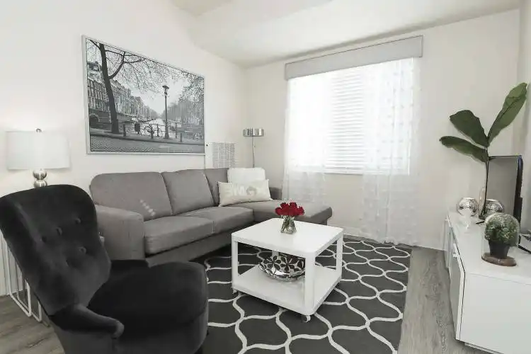 Rental by Apartment Wolf | Oakwood WaterWalk Dallas | 1711 W Royal Ln, Irving, TX 75063 | apartmentwolf.com