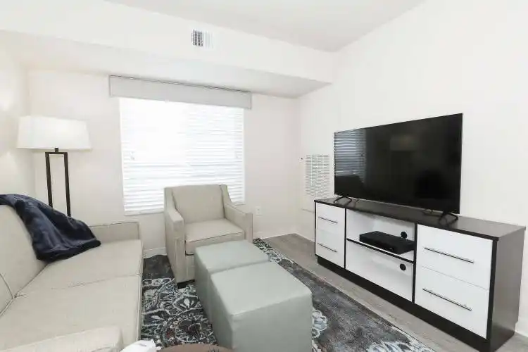 Rental by Apartment Wolf | Oakwood WaterWalk Dallas | 1711 W Royal Ln, Irving, TX 75063 | apartmentwolf.com