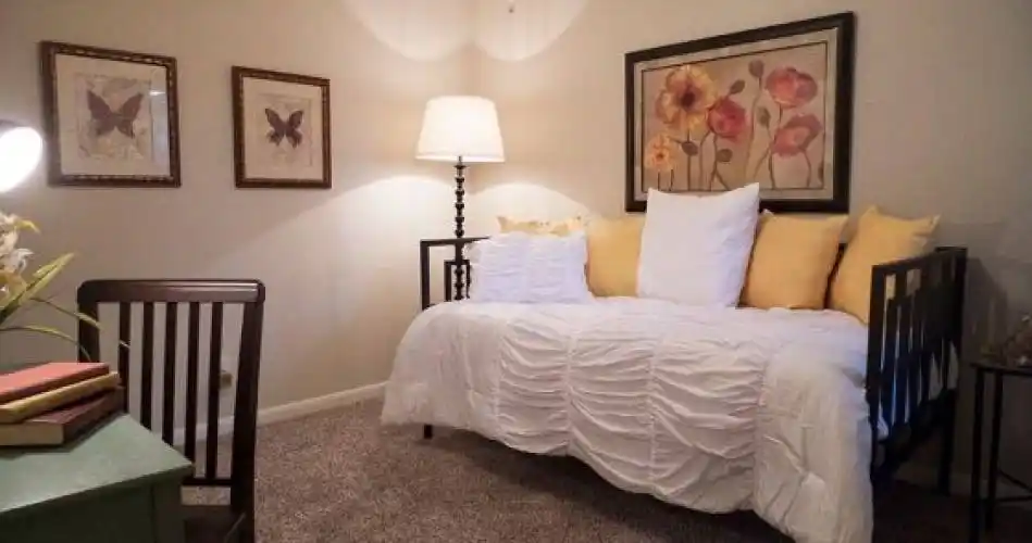 Rental by Apartment Wolf | Huntington Glen Apartments | 12023 Bissonnet St, Houston, TX 77099 | apartmentwolf.com