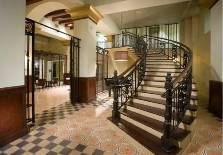 Rental by Apartment Wolf | Gables Villa Rosa | 2650-2650 Cedar Springs Rd, Dallas, TX 75201 | apartmentwolf.com