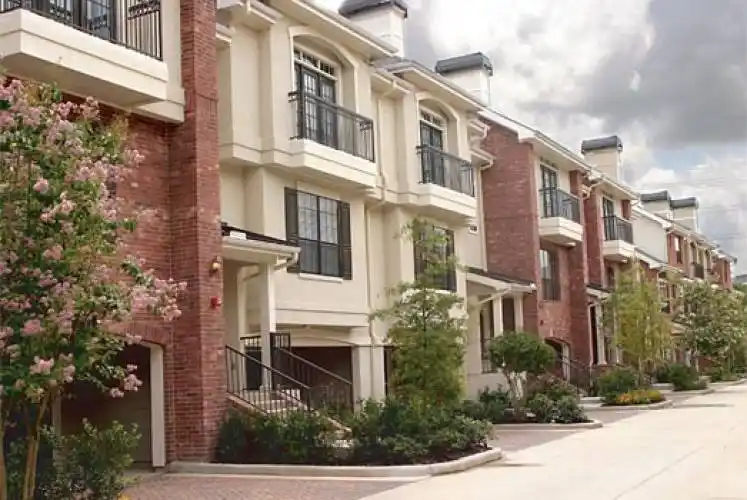 Rental by Apartment Wolf | Village on Memorial Townhouses | 15200 Memorial Dr, Houston, TX 77079 | apartmentwolf.com