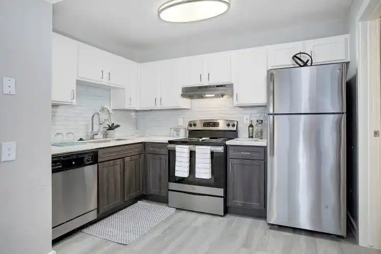 Rental by Apartment Wolf | Parc At South Green | 12510 S Green Dr, Houston, TX 77034 | apartmentwolf.com