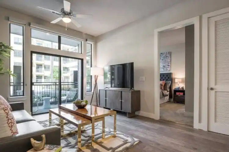 Rental by Apartment Wolf | Tinsley on the Park | 919 Gillette St, Houston, TX 77019 | apartmentwolf.com