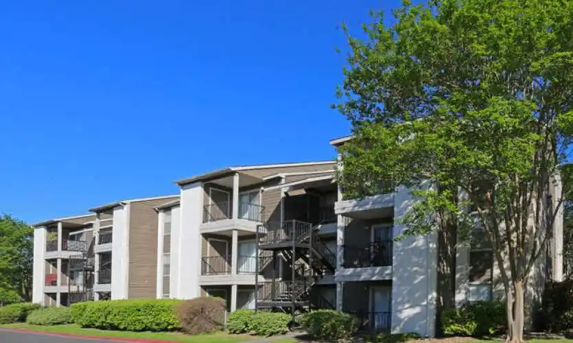 Rental by Apartment Wolf | Avistar on the Blvd | 5100 Usaa Blvd, San Antonio, TX 78240 | apartmentwolf.com