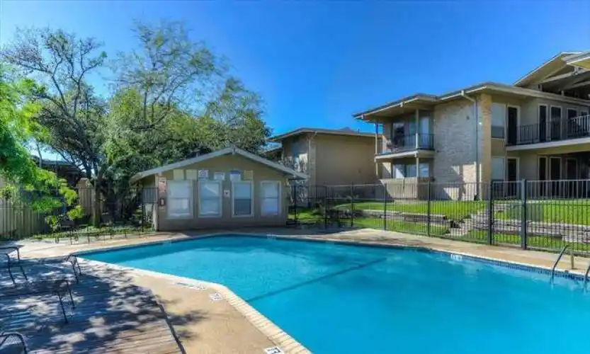 Rental by Apartment Wolf | Park at Colonnade | 3815 Parkdale St, San Antonio, TX 78229 | apartmentwolf.com