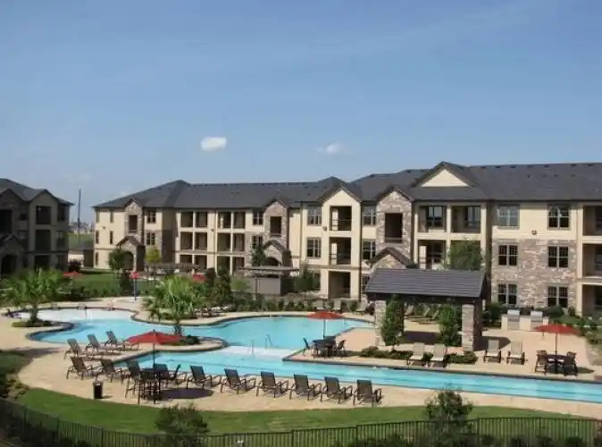 Rental by Apartment Wolf | Discovery at Shadow Creek Ranch | 2526 Business Center Dr, Pearland, TX 77584 | apartmentwolf.com