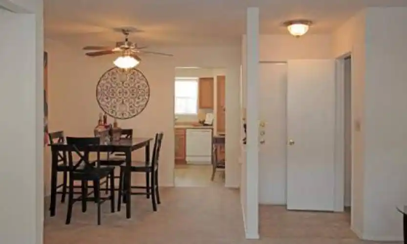 Rental by Apartment Wolf | Marbletree Apartments | 4057 N Belt Line Rd, Irving, TX 75038 | apartmentwolf.com