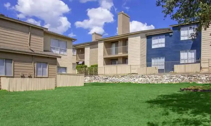 Rental by Apartment Wolf | Melia | 3431 Oakdale St, San Antonio, TX 78229 | apartmentwolf.com