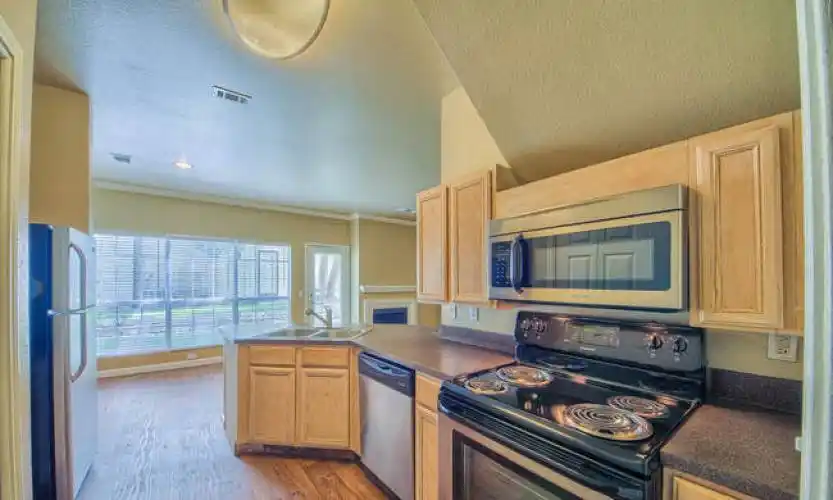 Rental by Apartment Wolf | Castle Hills Townhomes | 1947 Larkspur Dr, San Antonio, TX 78213 | apartmentwolf.com