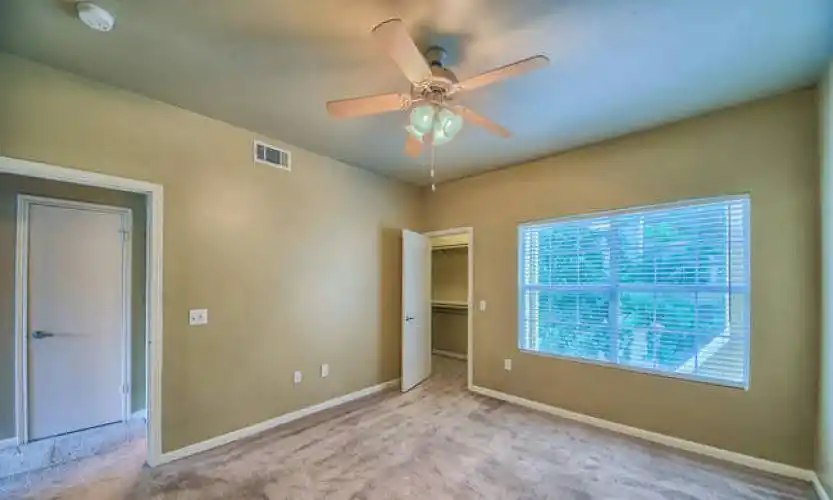 Rental by Apartment Wolf | Castle Hills Townhomes | 1947 Larkspur Dr, San Antonio, TX 78213 | apartmentwolf.com