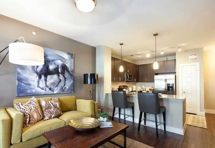 Rental by Apartment Wolf | Amli Campion Trail | 777 Lake Carolyn Pky, Irving, TX 75039 | apartmentwolf.com