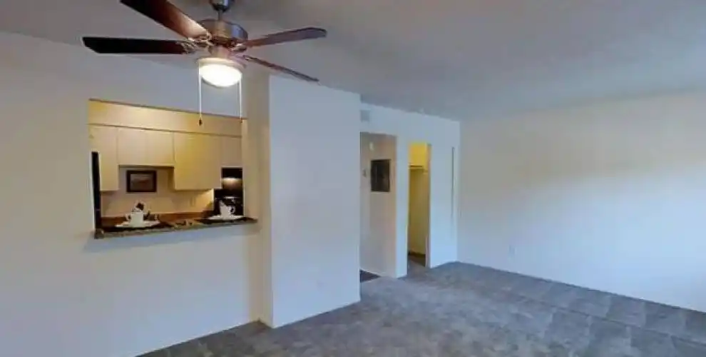 Rental by Apartment Wolf | MacArthur Place at 183 Apartment | 2300-2414 N MacArthur Blvd, Irving, TX 75062 | apartmentwolf.com