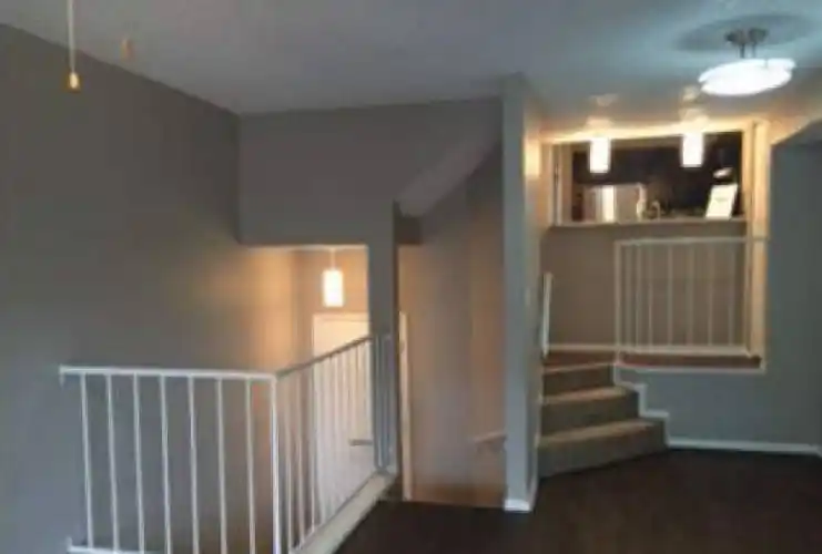 Rental by Apartment Wolf | The Brownstone Townhomes | 400 Pecan Bend Dr, Bedford, TX 76022 | apartmentwolf.com