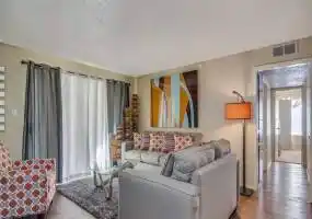 Rental by Apartment Wolf | Pearl Park | 5100 NW Loop 410, San Antonio, TX 78229 | apartmentwolf.com