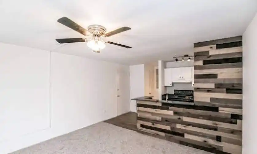 Rental by Apartment Wolf | Soap Factory | 500 N Santa Rosa St, San Antonio, TX 78207 | apartmentwolf.com