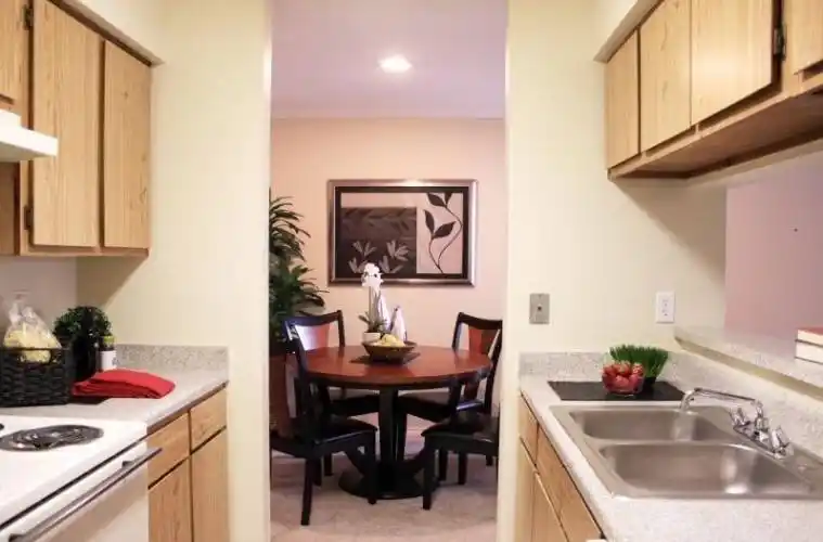 Rental by Apartment Wolf | Gateway at Ellington | 15603 Gulf Fwy, Webster, TX 77598 | apartmentwolf.com