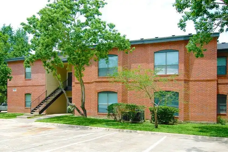 Rental by Apartment Wolf | Everwood | 444 E Medical Center Blvd, Webster, TX 77598 | apartmentwolf.com