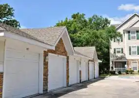 Rental by Apartment Wolf | Lodge at Kingwood | 938 Kingwood Dr, Kingwood, TX 77339 | apartmentwolf.com