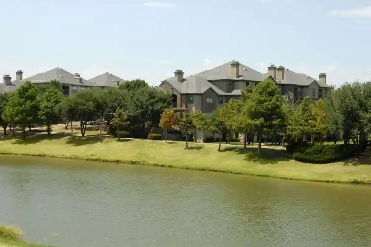 Rental by Apartment Wolf | The Villas at Beaver Creek | 1000 Meadow Creek Dr, Irving, TX 75038 | apartmentwolf.com