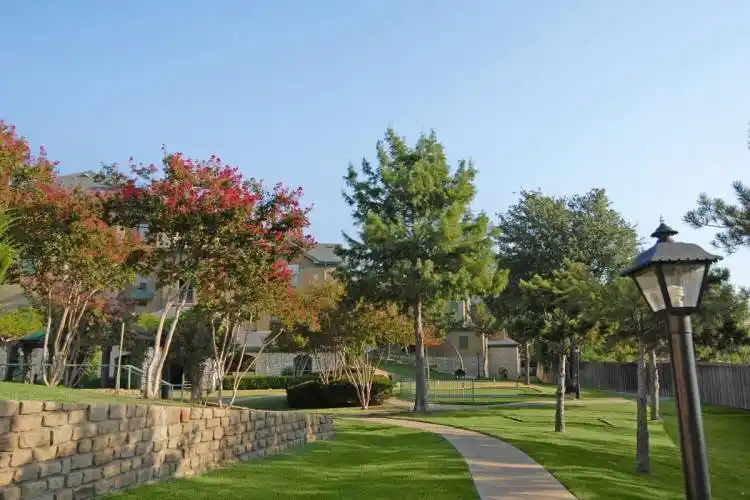 Rental by Apartment Wolf | The Villas at Beaver Creek | 1000 Meadow Creek Dr, Irving, TX 75038 | apartmentwolf.com