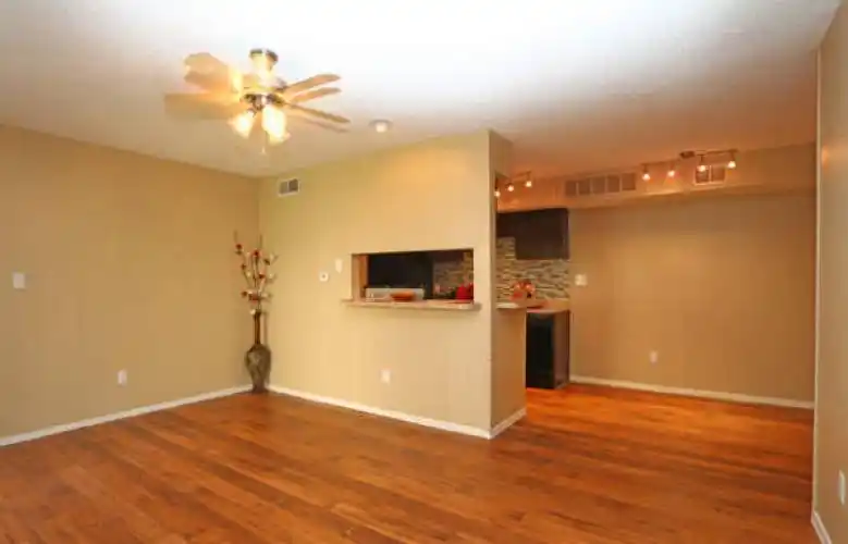 Rental by Apartment Wolf | Montoro | 3701 W Pioneer Dr, Irving, TX 75061 | apartmentwolf.com