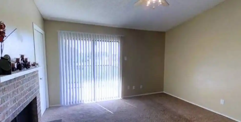 Rental by Apartment Wolf | Montoro | 3701 W Pioneer Dr, Irving, TX 75061 | apartmentwolf.com