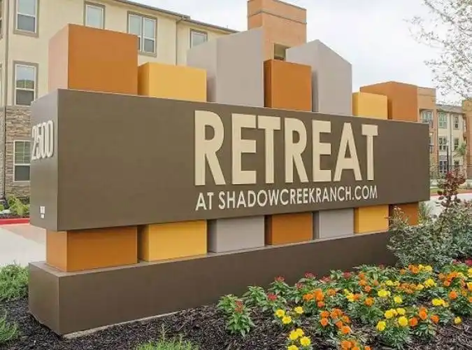 Rental by Apartment Wolf | Retreat at Shadow Creek Ranch | 2500 Business Center Dr, Pearland, TX 77584 | apartmentwolf.com