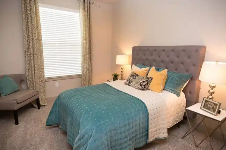 Rental by Apartment Wolf | Kings Landing | 331 Forest Center Dr, Kingwood, TX 77339 | apartmentwolf.com