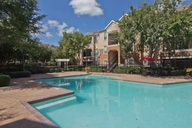 Rental by Apartment Wolf | Cascade at Fountain Lake | 10502 Fountain Lake Dr, Stafford, TX 77477 | apartmentwolf.com