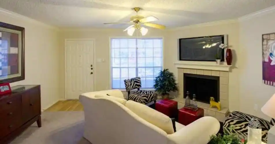 Rental by Apartment Wolf | Resort Townhomes | 4930 Sugar Grove Blvd, Stafford, TX 77477 | apartmentwolf.com