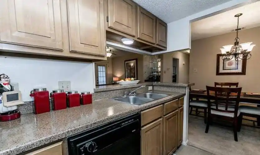 Rental by Apartment Wolf | Connemara Estates | 2650 Thousands Oaks, San Antonio, TX 78232 | apartmentwolf.com