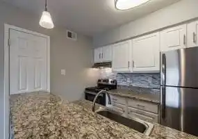 Rental by Apartment Wolf | Hadley at Bellmar | 10640 Steppington Dr, Dallas, TX 75230 | apartmentwolf.com