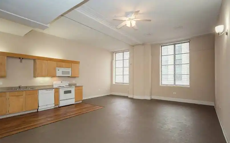 Rental by Apartment Wolf | 1900 Elm | 1900 Elm St, Dallas, TX 75201 | apartmentwolf.com